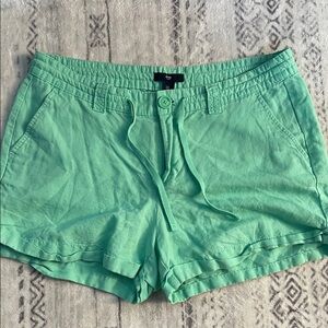 GAP Mint Green Women's Cargo Shorts size 6